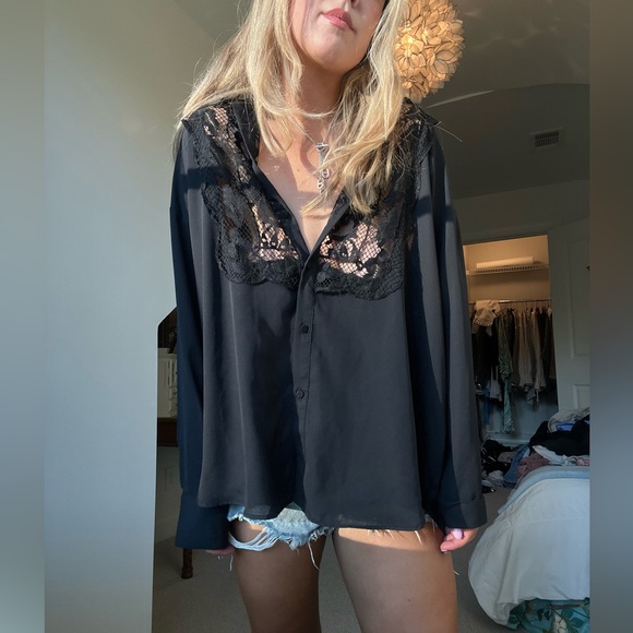 black cut out blouse Zara - Picture 3 of 5